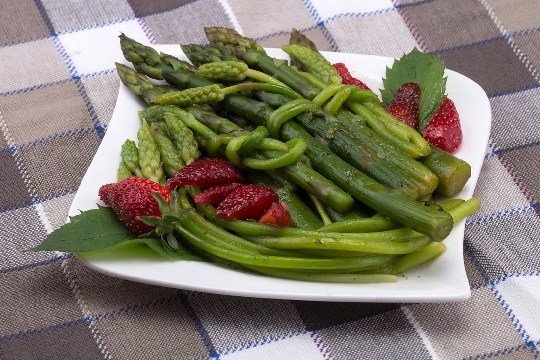 Asparagus & Strawberries Picture
