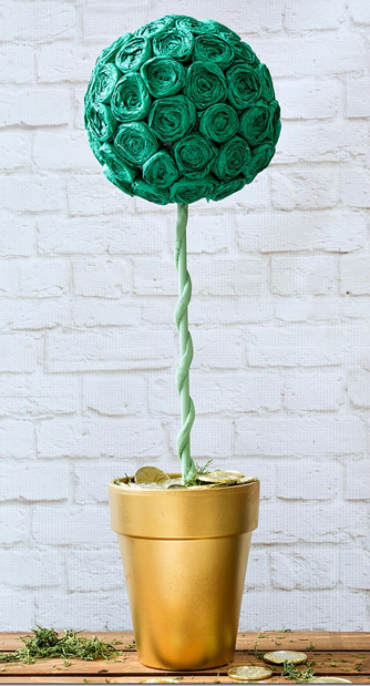St. Patrick's Day Pot of Gold Topiary Picture