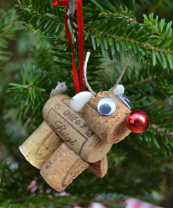 Reindeer Cork Ornament Picture