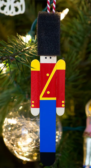 DIY Popsicle Stick Toy Soldier Ornament Picture