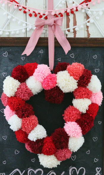 DIY Valentines Pompom Wreath Picture